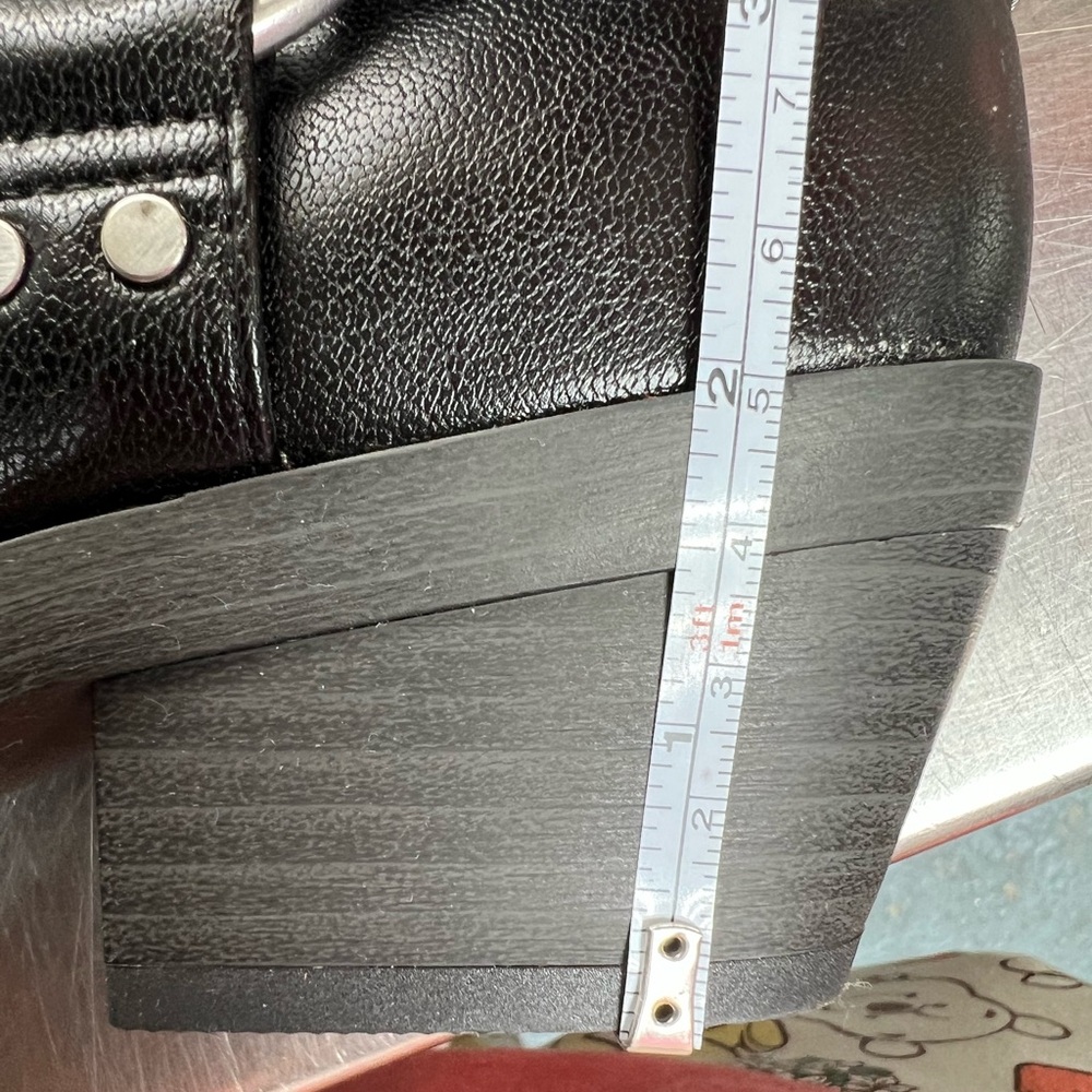 UNIVERSAL THREAD Black Oakley Harness Boots - Picture 5 of 6